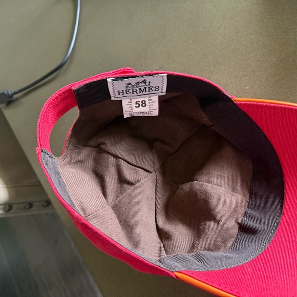 Hermes hat - Picture 5 of 7